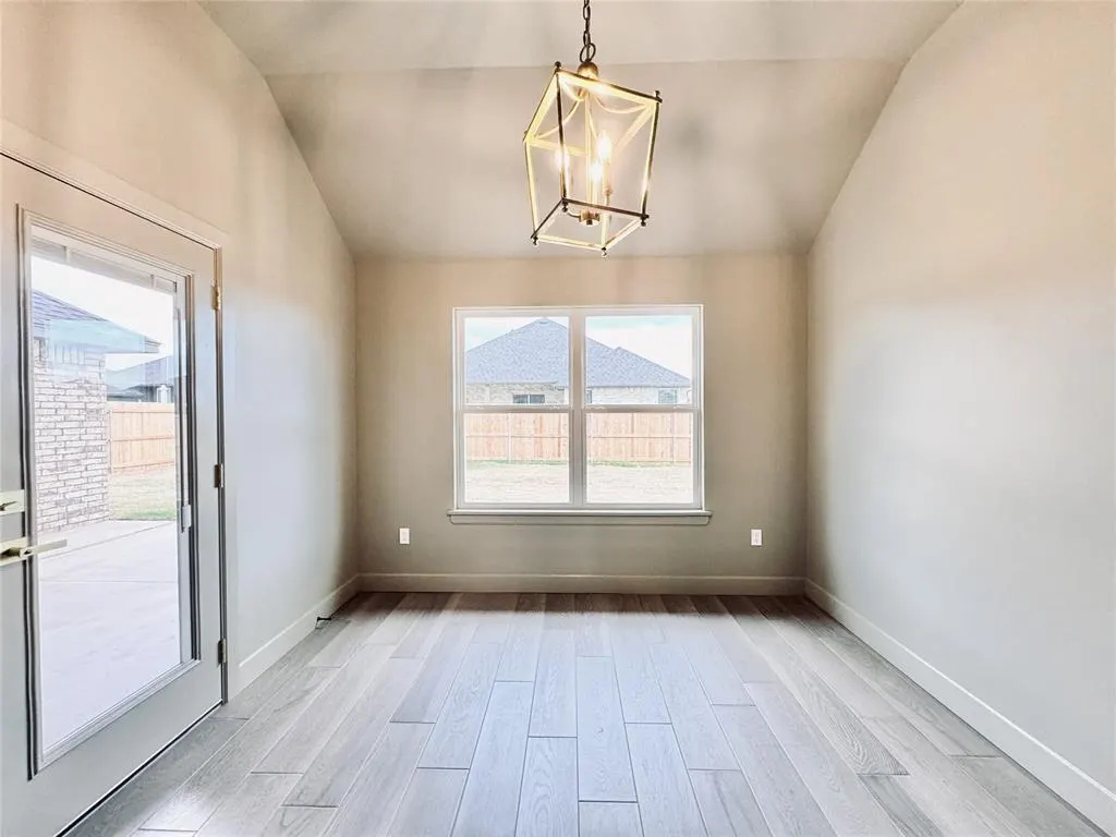 Photo 9 — 16024 Navarra Way, Oklahoma City, OK 73170