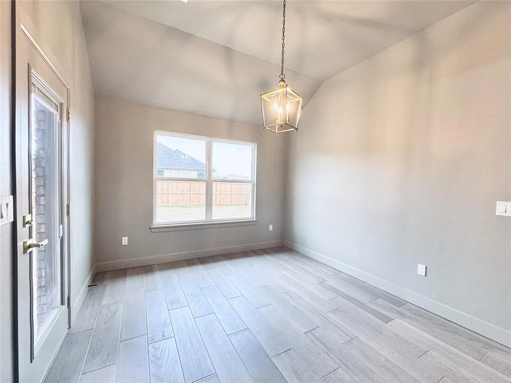Photo 10 — 16024 Navarra Way, Oklahoma City, OK 73170