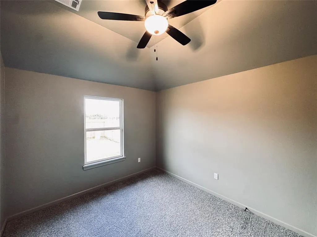Photo 32 — 16024 Navarra Way, Oklahoma City, OK 73170