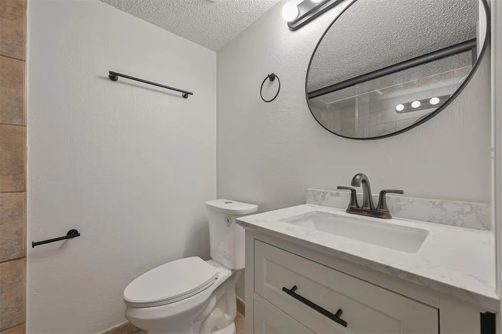 Photo 20 — 715 Harmon Circle, Moore, OK 73160