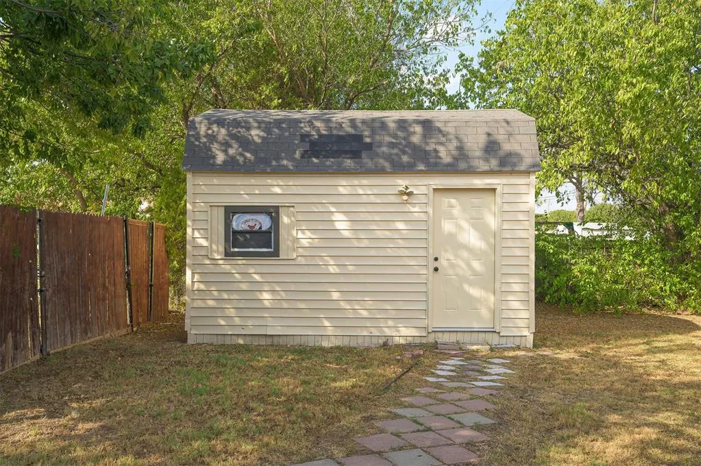 Photo 41 — 715 Harmon Circle, Moore, OK 73160