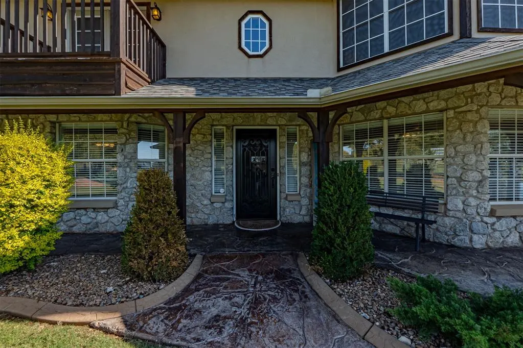 Photo 3 — 3900 Turtle Creek Road, Moore, OK 73160