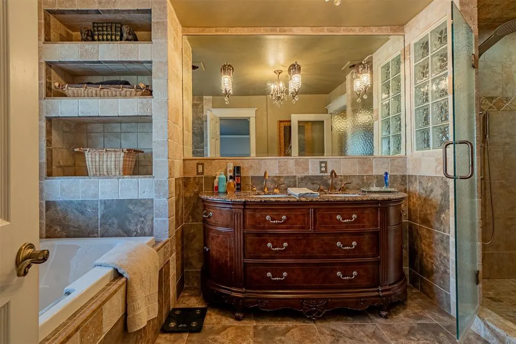Photo 13 — 3900 Turtle Creek Road, Moore, OK 73160