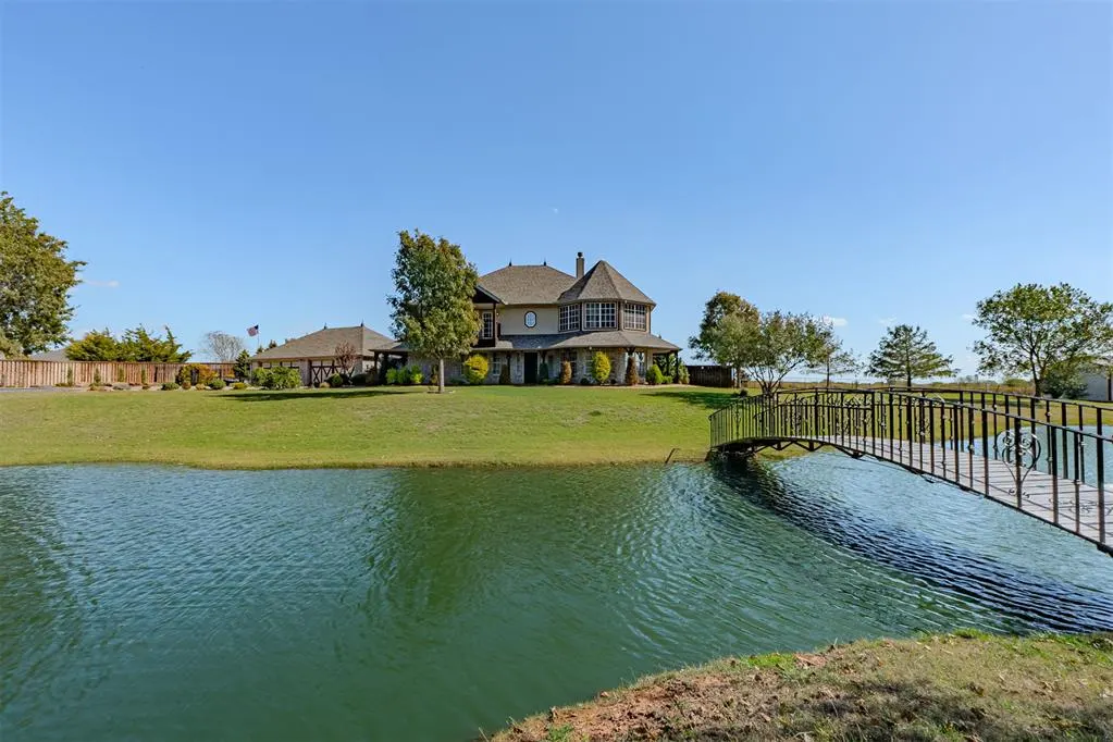 Photo 38 — 3900 Turtle Creek Road, Moore, OK 73160