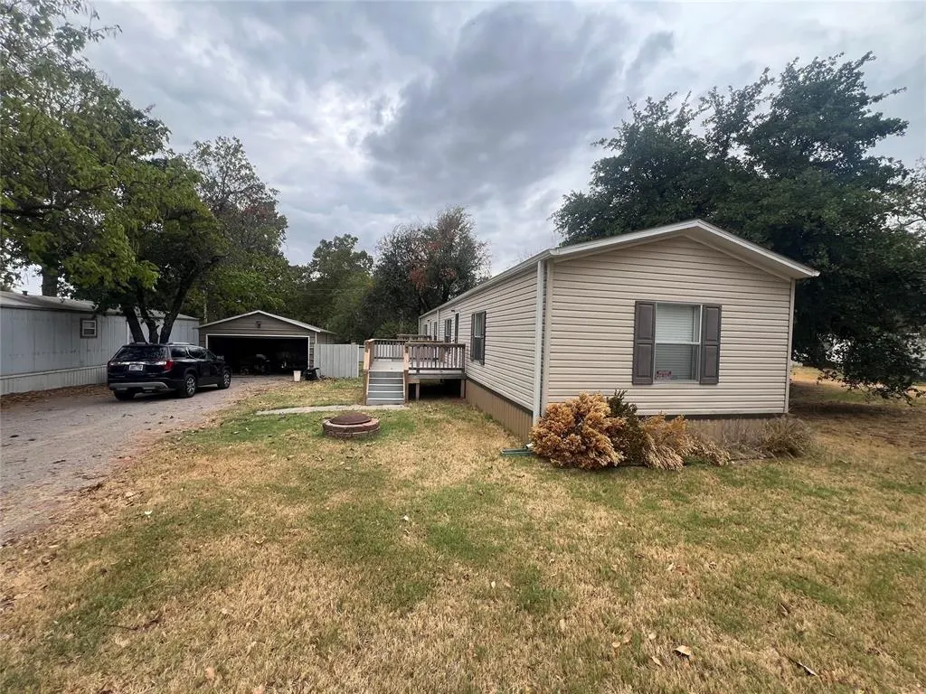 Front exterior — 208 S Marilyn Street, Fort Cobb, OK 73038
