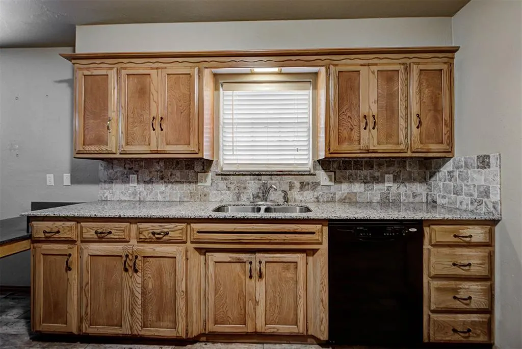 Photo 20 — 7400 NW 26th Street, Bethany, OK 73008