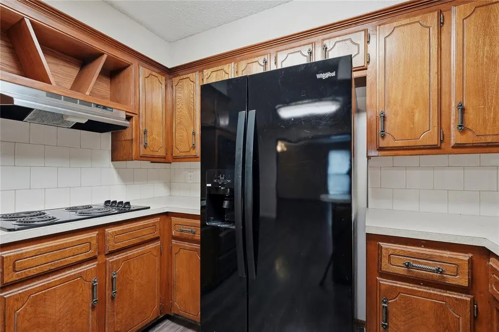 Photo 13 — 1701 Camelot Drive, Norman, OK 73069