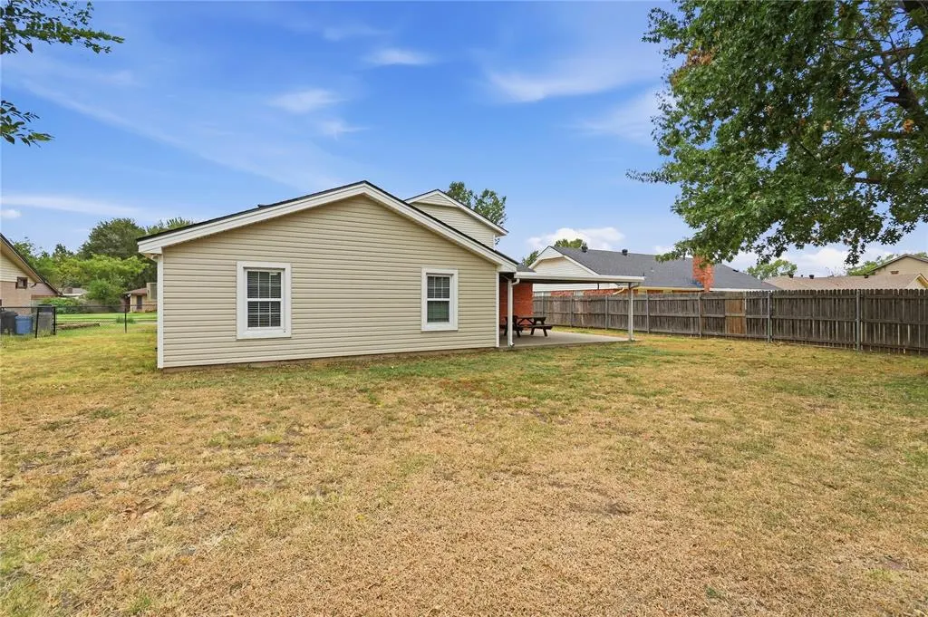 Photo 37 — 1701 Camelot Drive, Norman, OK 73069