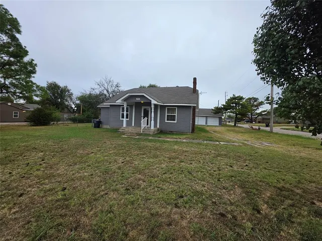 Photo 4 — 1745 W Wiley Street, Shawnee, OK 74804