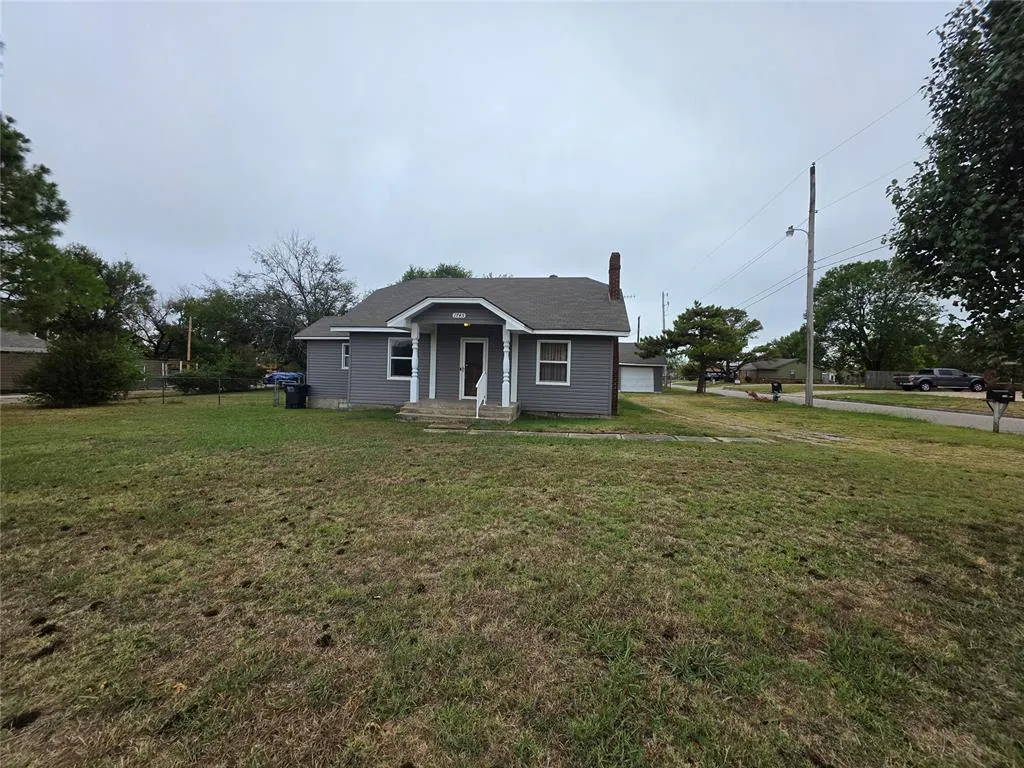 Photo 5 — 1745 W Wiley Street, Shawnee, OK 74804