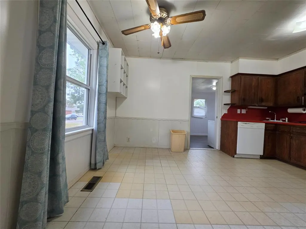 Photo 9 — 1745 W Wiley Street, Shawnee, OK 74804
