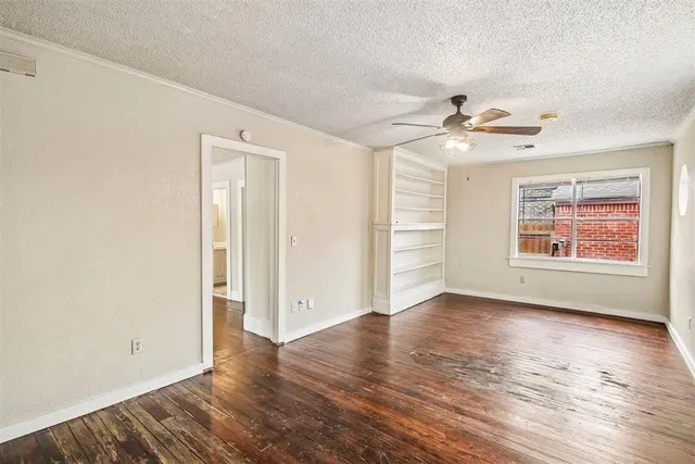 Photo 7 — 3034 NW 19th Street, Oklahoma City, OK 73107