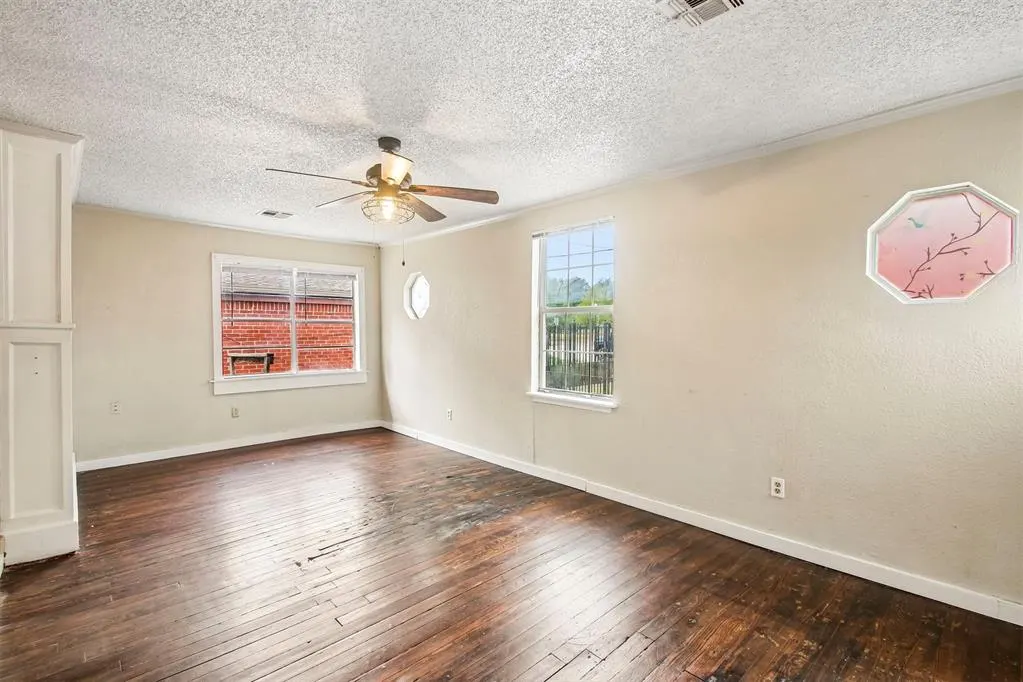 Photo 8 — 3034 NW 19th Street, Oklahoma City, OK 73107