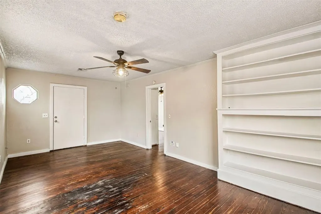 Photo 9 — 3034 NW 19th Street, Oklahoma City, OK 73107