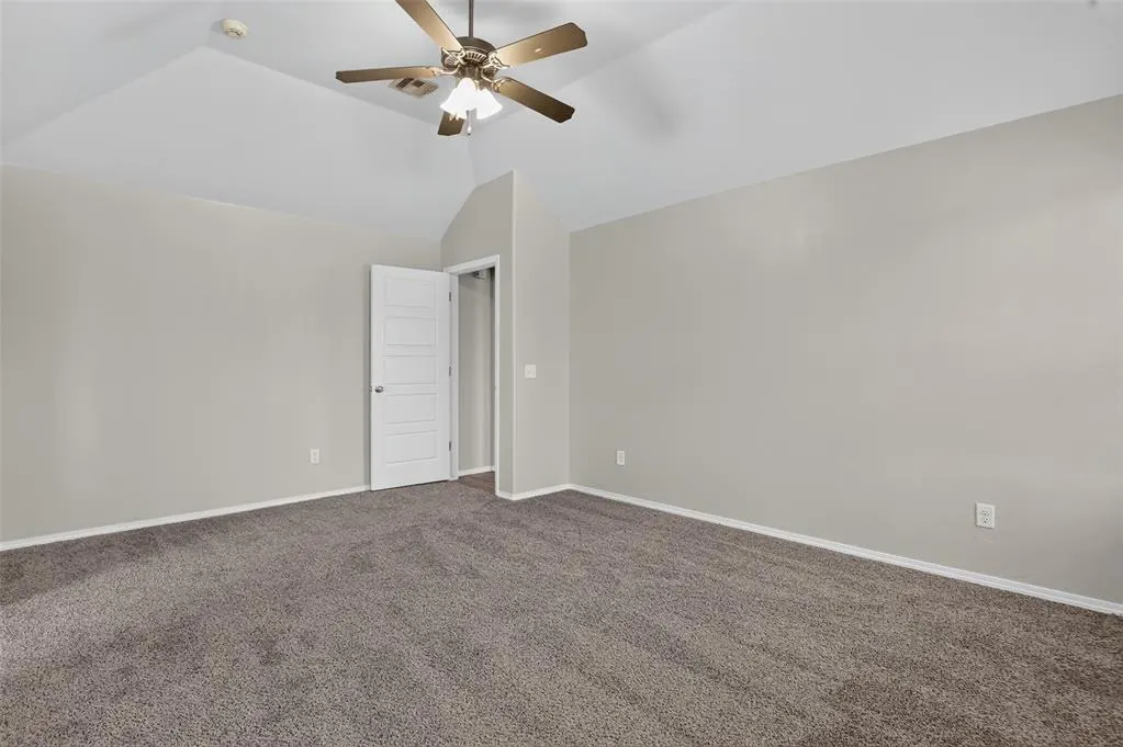 Photo 2 — 11108 SW 32nd Street, Yukon, OK 73099