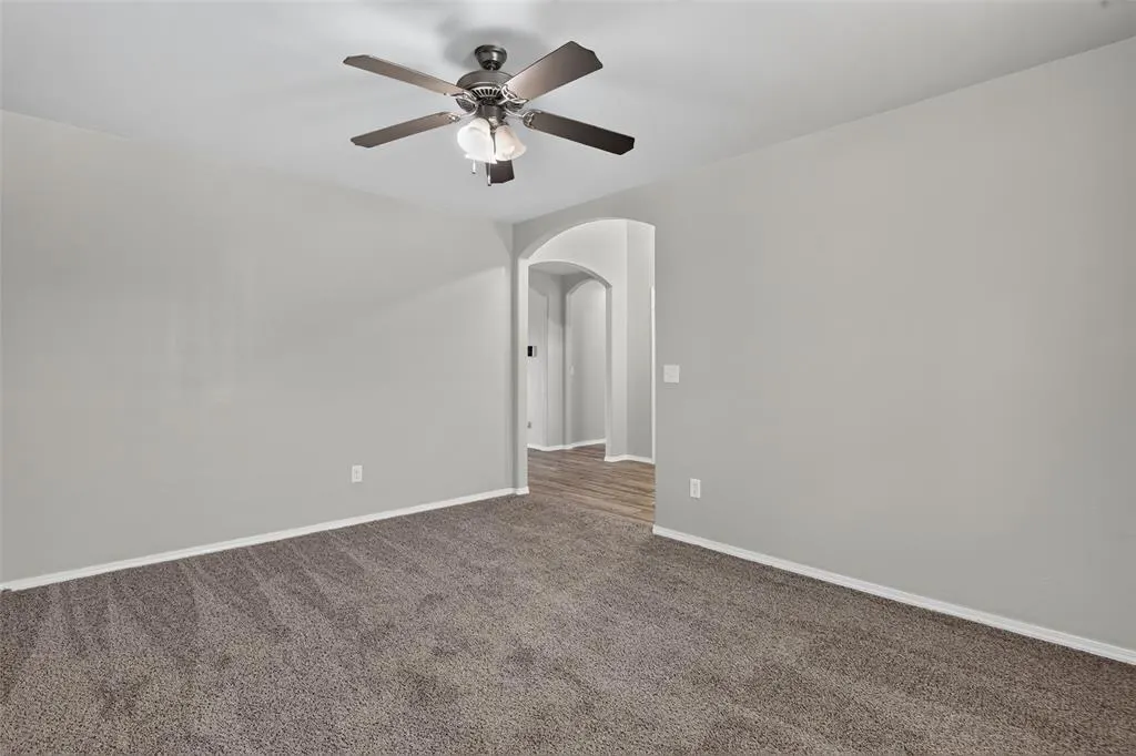 Photo 9 — 11108 SW 32nd Street, Yukon, OK 73099
