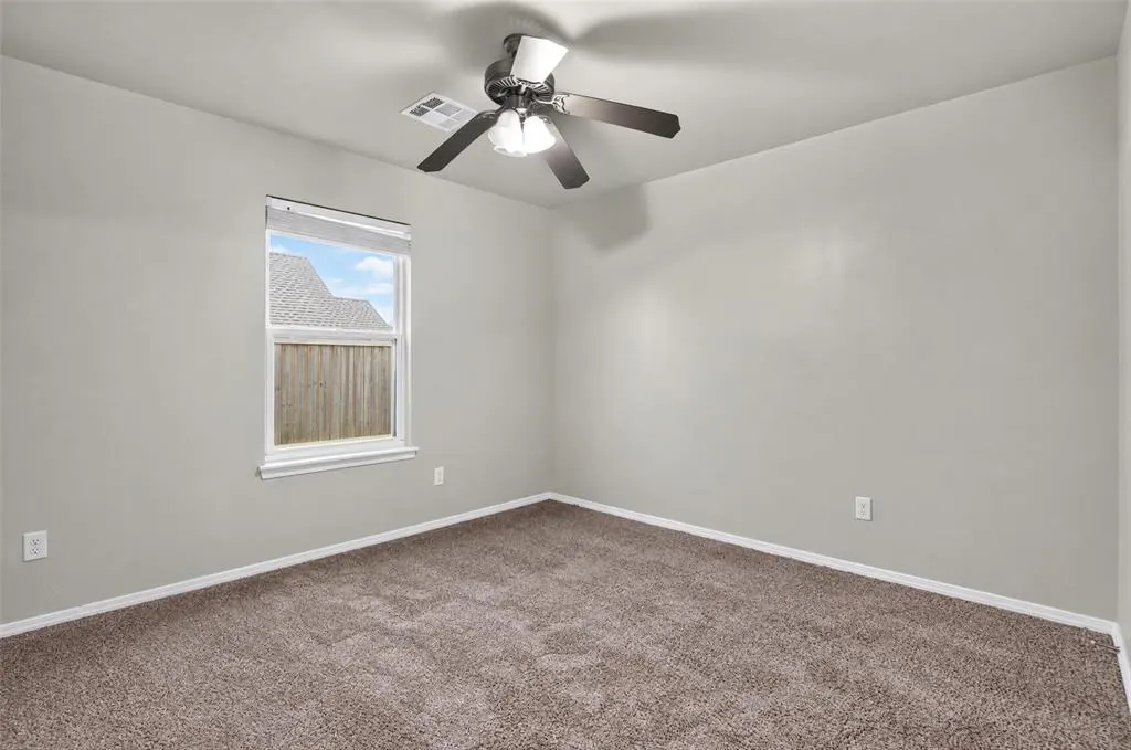 Photo 28 — 11108 SW 32nd Street, Yukon, OK 73099