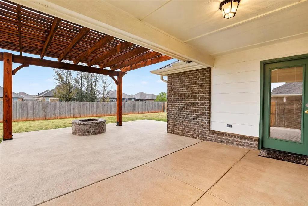 Photo 35 — 11108 SW 32nd Street, Yukon, OK 73099