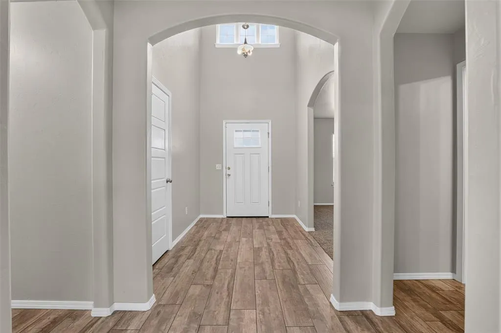 Photo 8 — 11108 SW 32nd Street, Yukon, OK 73099