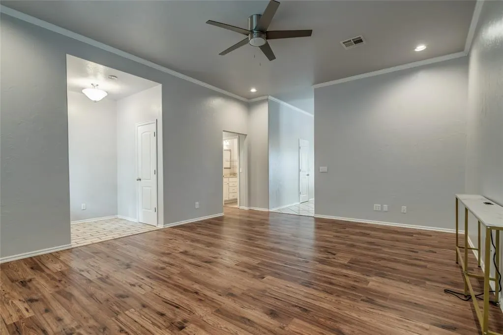 Photo 5 — 616 E Washington Avenue, Guthrie, OK 73044