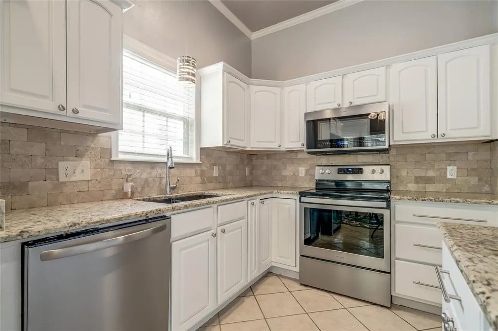 Photo 18 — 616 E Washington Avenue, Guthrie, OK 73044