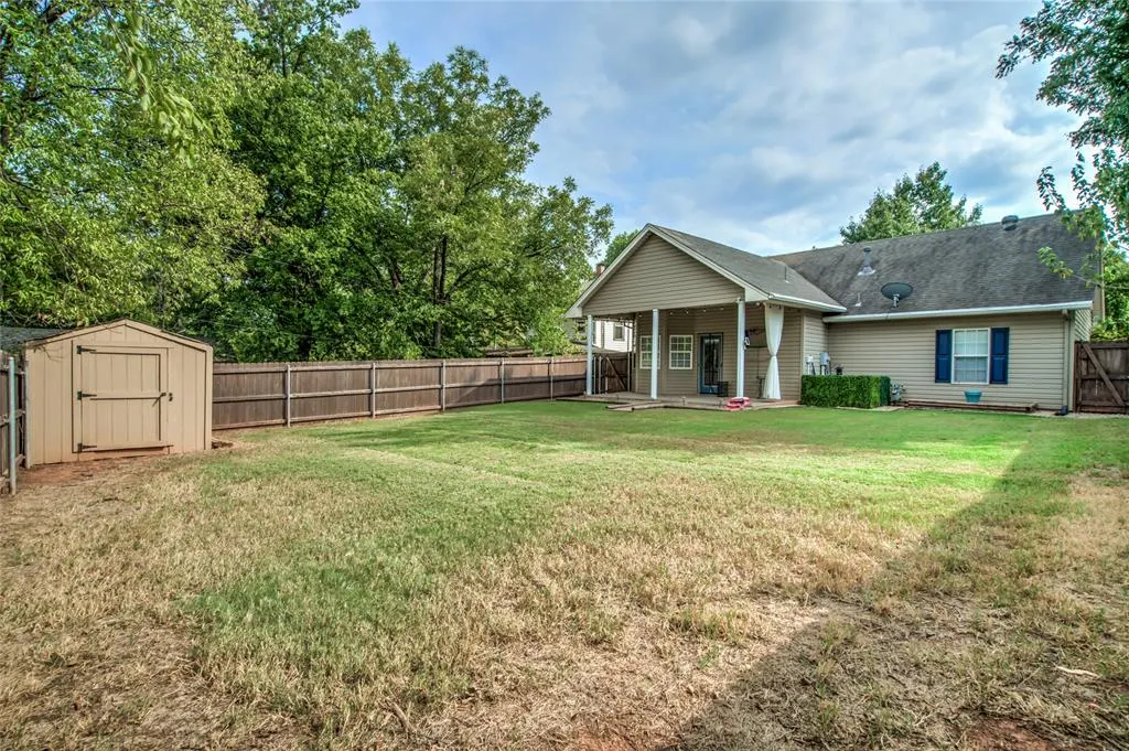 Photo 34 — 616 E Washington Avenue, Guthrie, OK 73044