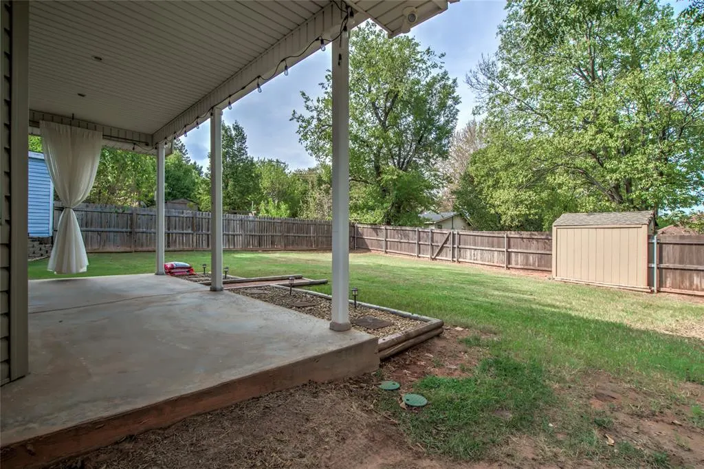 Photo 37 — 616 E Washington Avenue, Guthrie, OK 73044