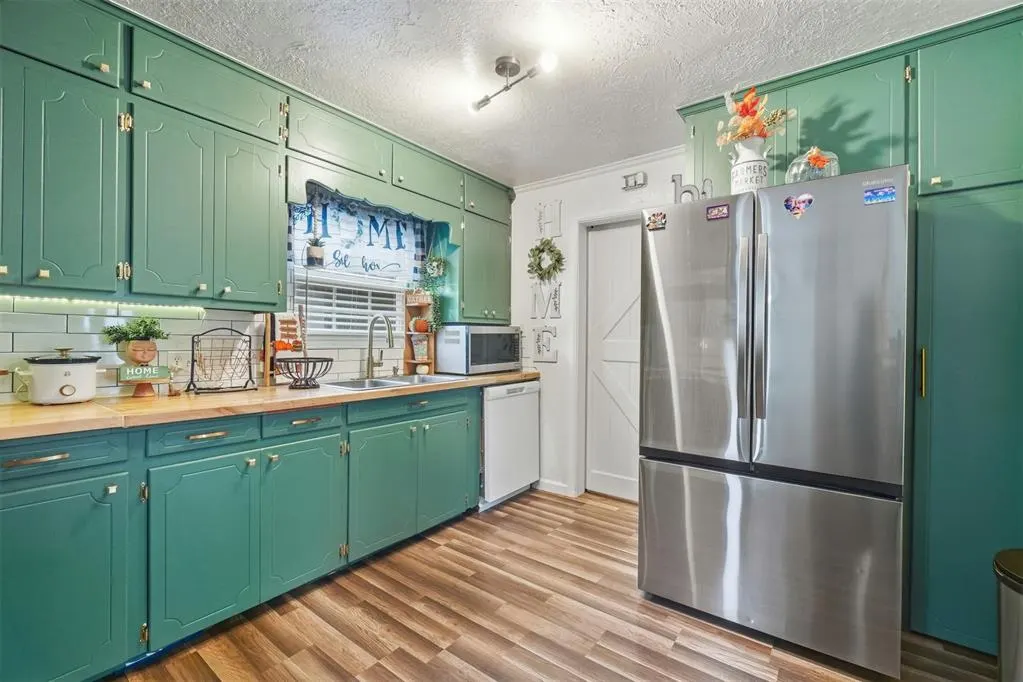 Photo 13 — 615 N Lowe Street, Hobart, OK 73651