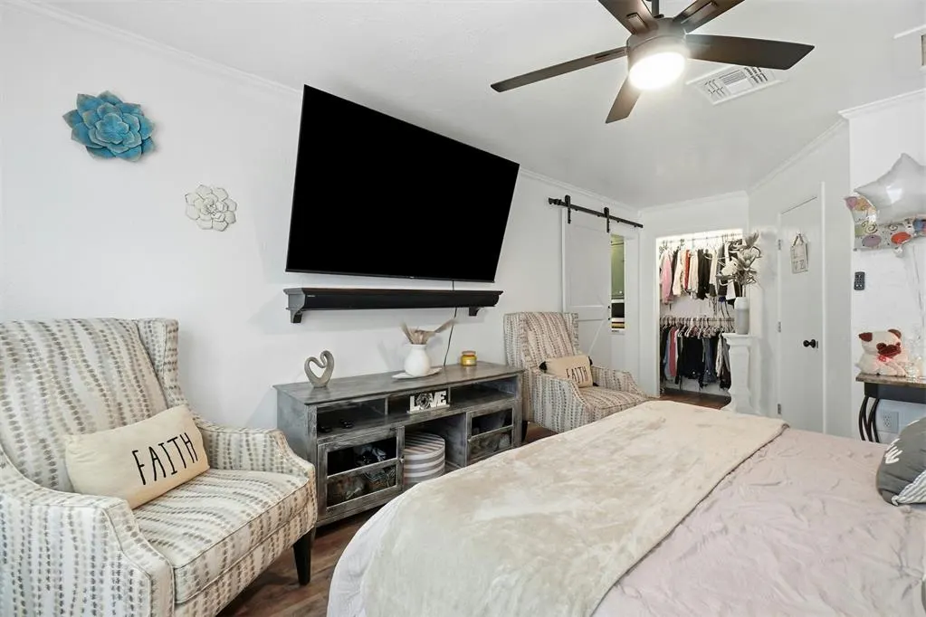 Photo 19 — 615 N Lowe Street, Hobart, OK 73651