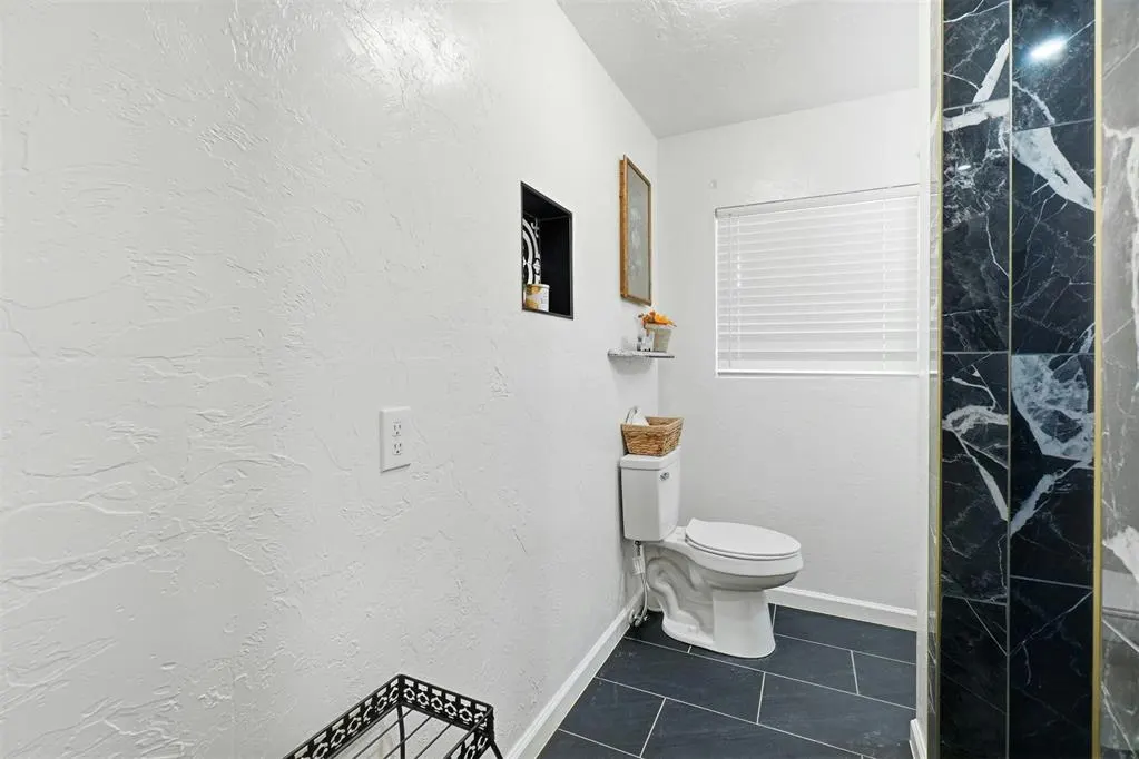 Photo 25 — 615 N Lowe Street, Hobart, OK 73651