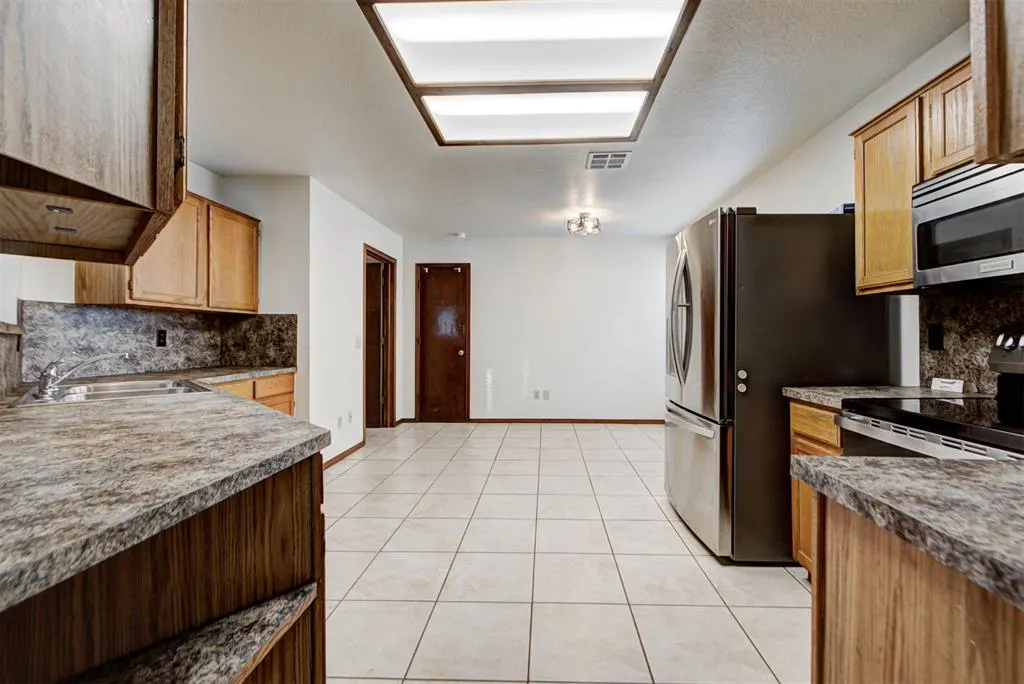 Photo 20 — 11642 Tyson Court, Midwest City, OK 73130