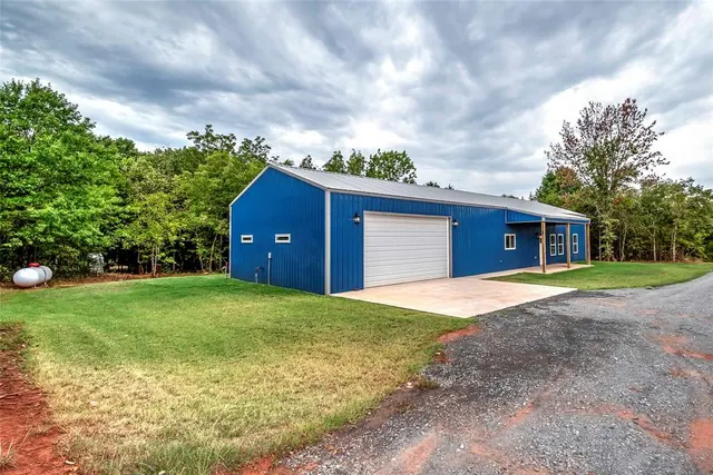 Photo 3 — 344495 E 860 Road, Chandler, OK 74834