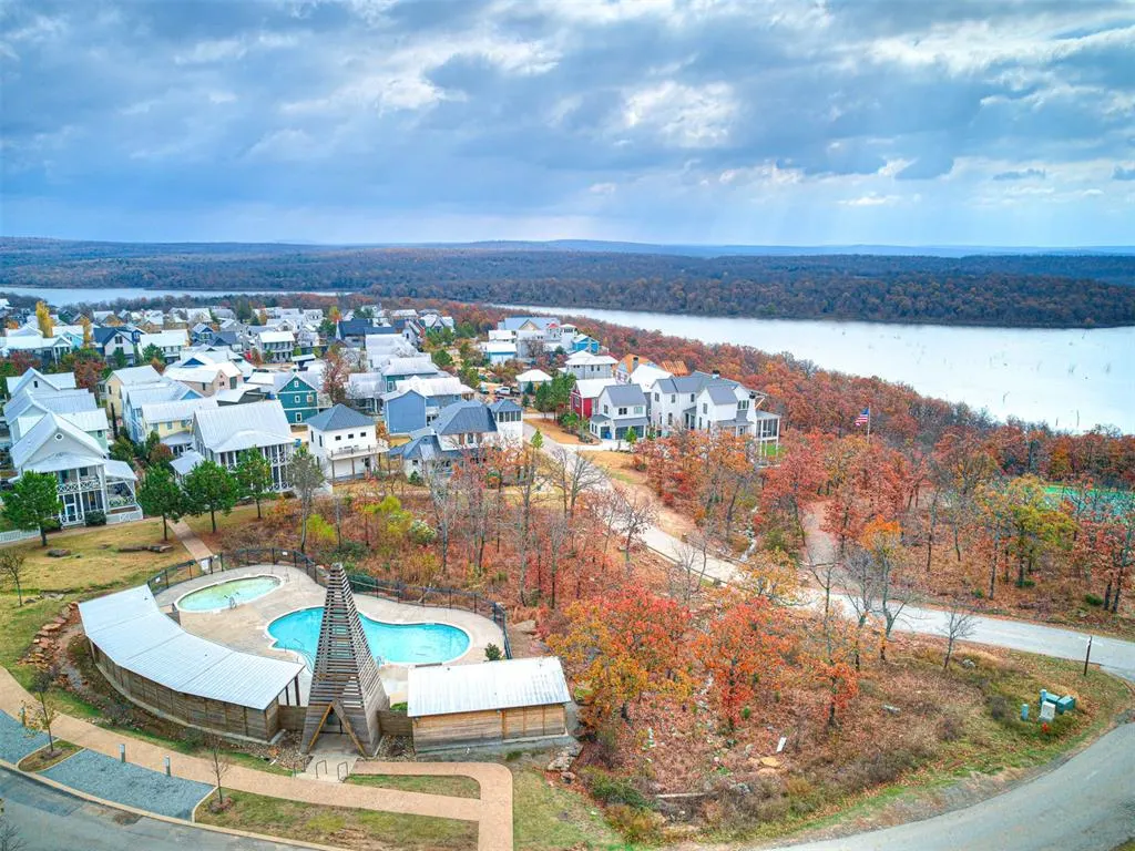 Photo 2 — 83 Ridgeline Road, Carlton Landing, OK 74432