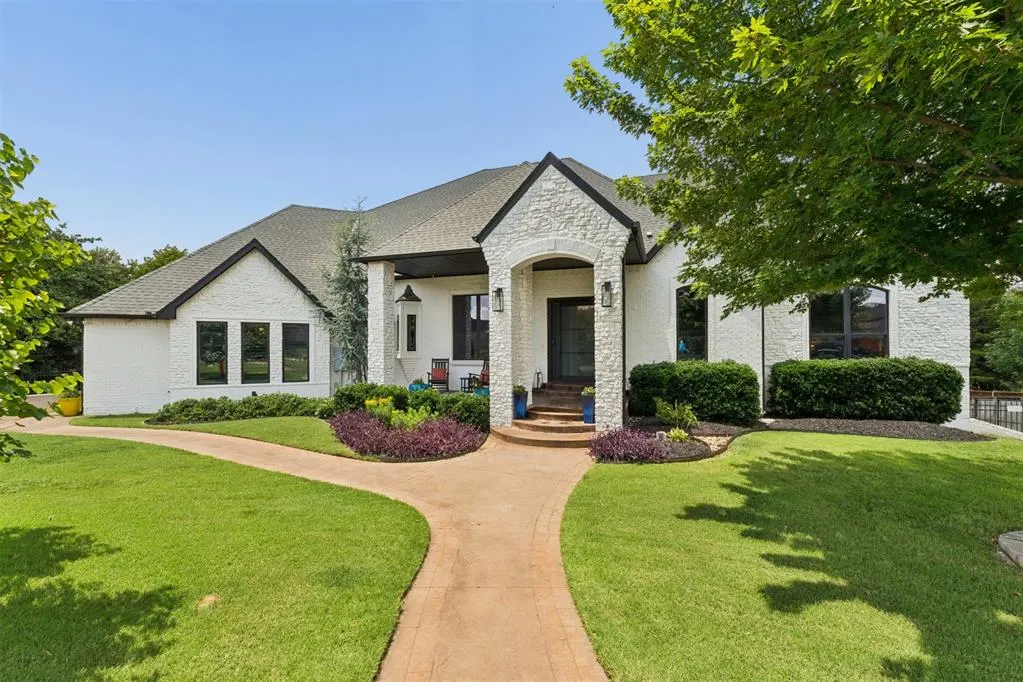 Photo 2 — 4317 Slate Bridge Road, Edmond, OK 73034