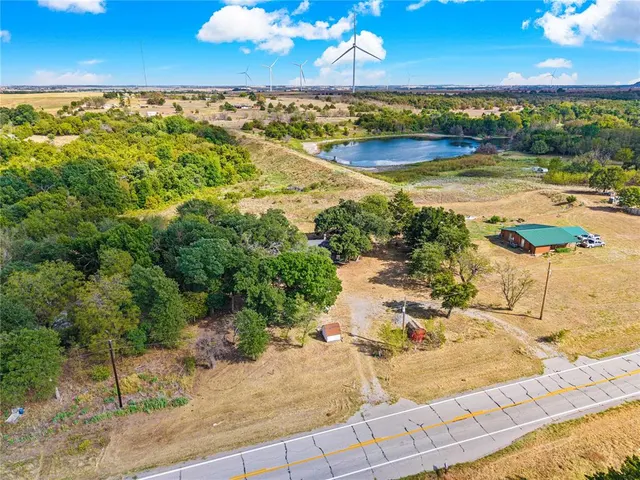 Photo 2 — 40021 State Highway 8, Anadarko, OK 73005