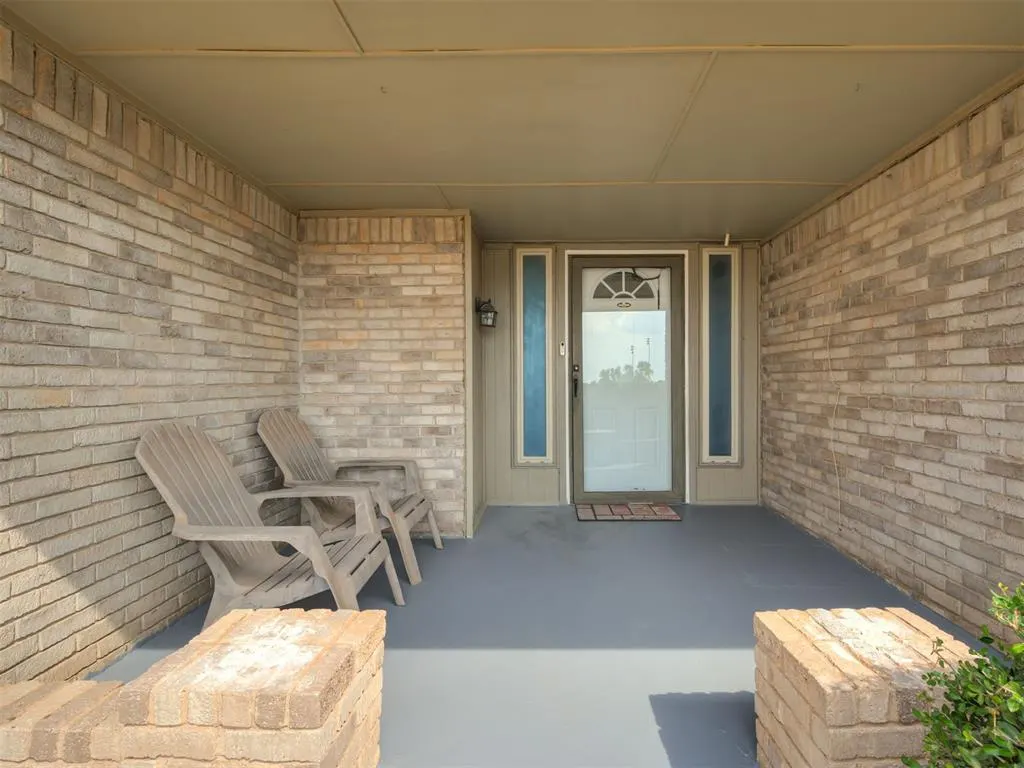 Photo 4 — 513 Smiling Hill Boulevard, Edmond, OK 73013