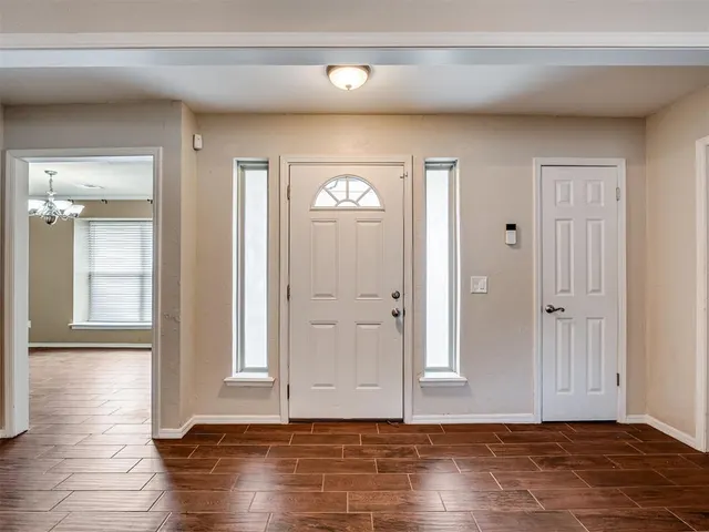 Photo 5 — 513 Smiling Hill Boulevard, Edmond, OK 73013