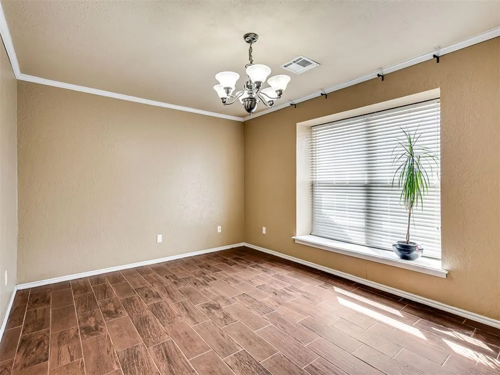 Photo 15 — 513 Smiling Hill Boulevard, Edmond, OK 73013