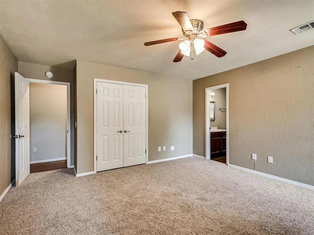Photo 18 — 513 Smiling Hill Boulevard, Edmond, OK 73013