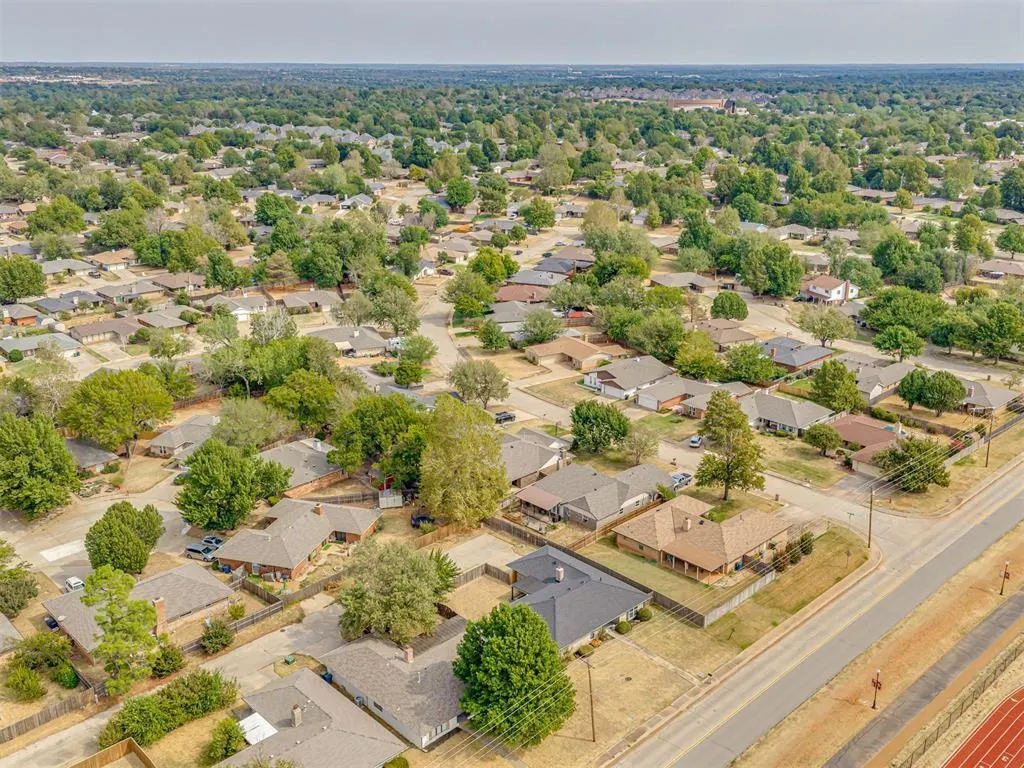 Photo 41 — 513 Smiling Hill Boulevard, Edmond, OK 73013