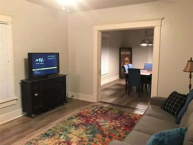 Photo 2 — 28 W Hurd Street, Edmond, OK 73003