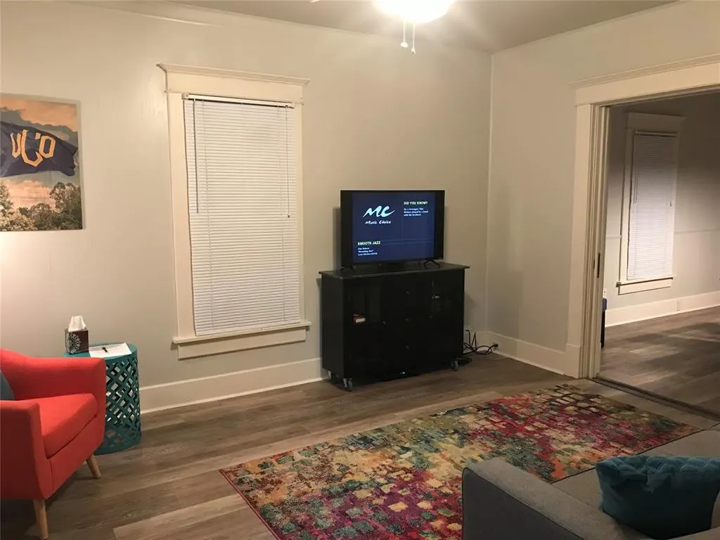 Photo 3 — 28 W Hurd Street, Edmond, OK 73003