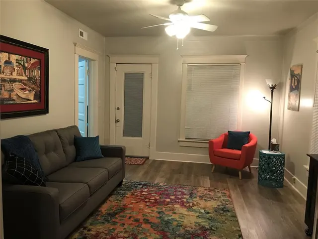 Photo 6 — 28 W Hurd Street, Edmond, OK 73003