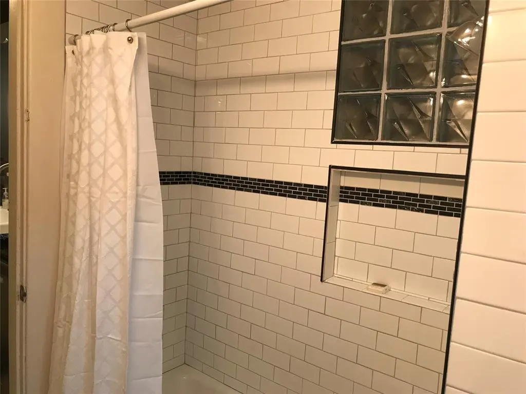 Photo 12 — 28 W Hurd Street, Edmond, OK 73003