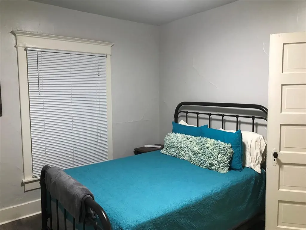 Photo 17 — 28 W Hurd Street, Edmond, OK 73003