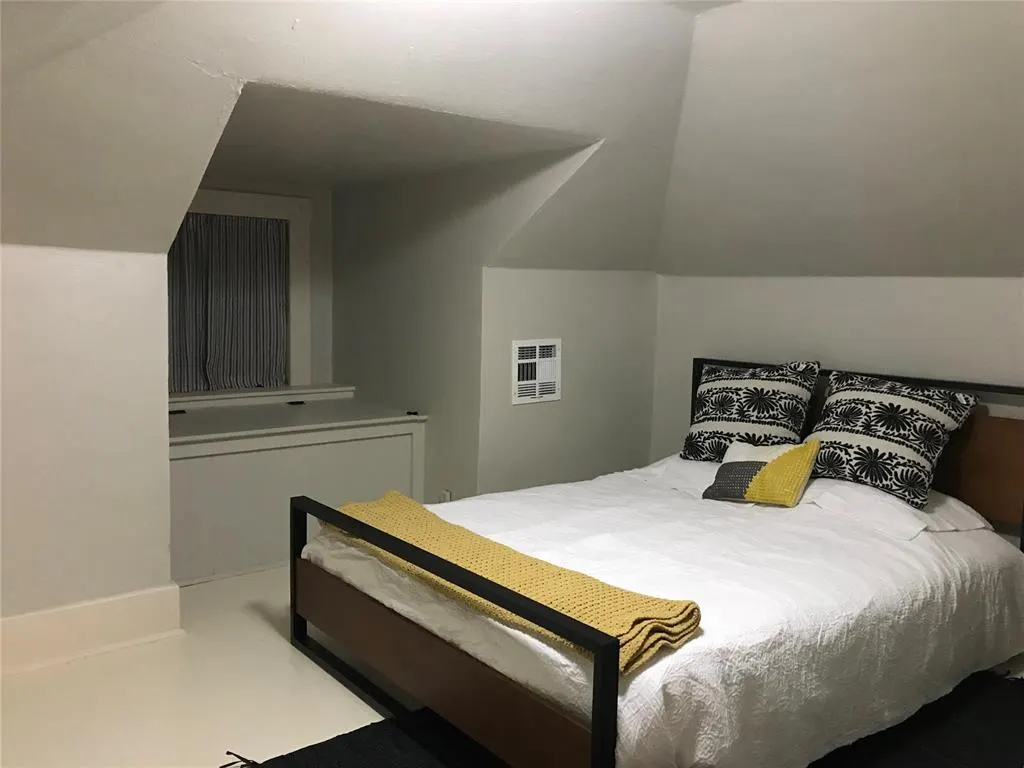 Photo 20 — 28 W Hurd Street, Edmond, OK 73003