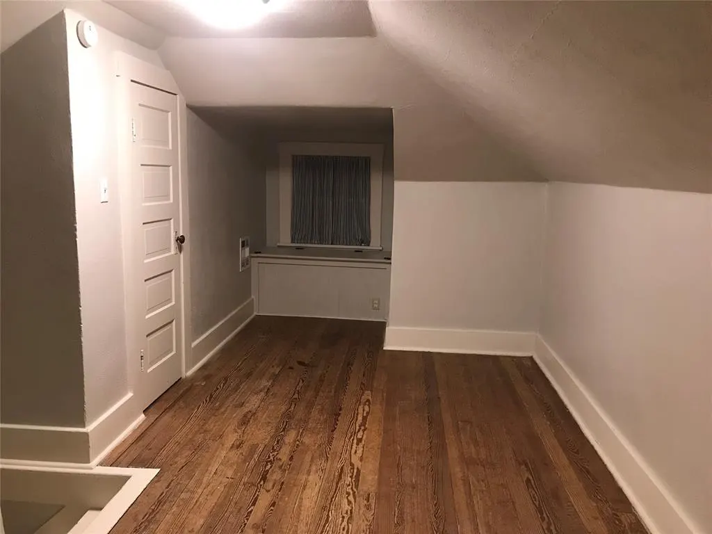 Photo 21 — 28 W Hurd Street, Edmond, OK 73003