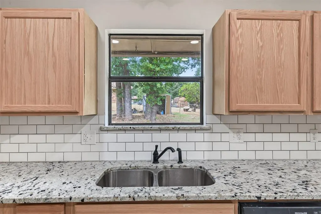 Photo 9 — 8416 Huckleberry Road, Edmond, OK 73034