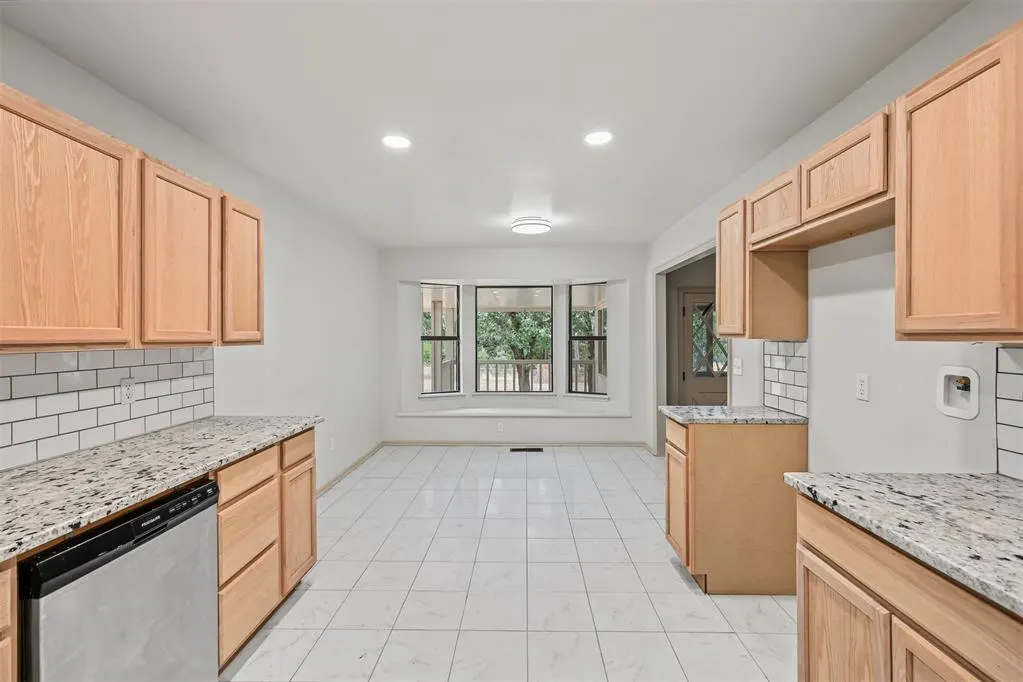 Photo 11 — 8416 Huckleberry Road, Edmond, OK 73034