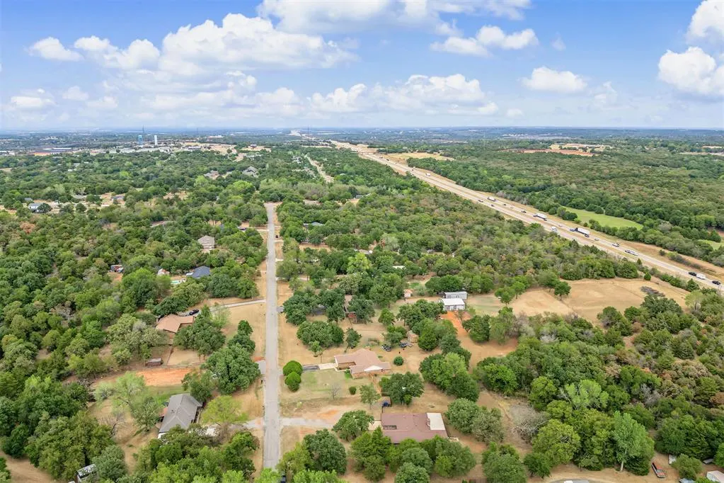 Photo 44 — 8416 Huckleberry Road, Edmond, OK 73034